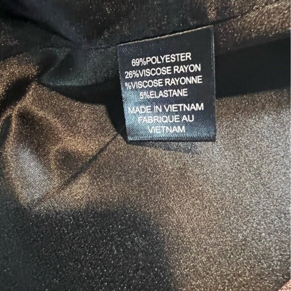 Tahari Womens Black Pencil Skirt With Back Slit Size 4 - Picture 6 of 7